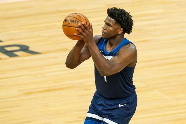 轮胎几乎擦 轮胎几乎擦